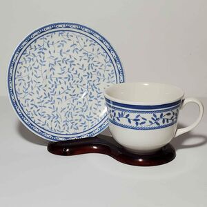 Johnson Bros Teacup and Saucer Chelsea Rose Vintage